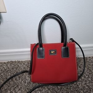 Tommy Hilfiger Red and Black Women's Handbag